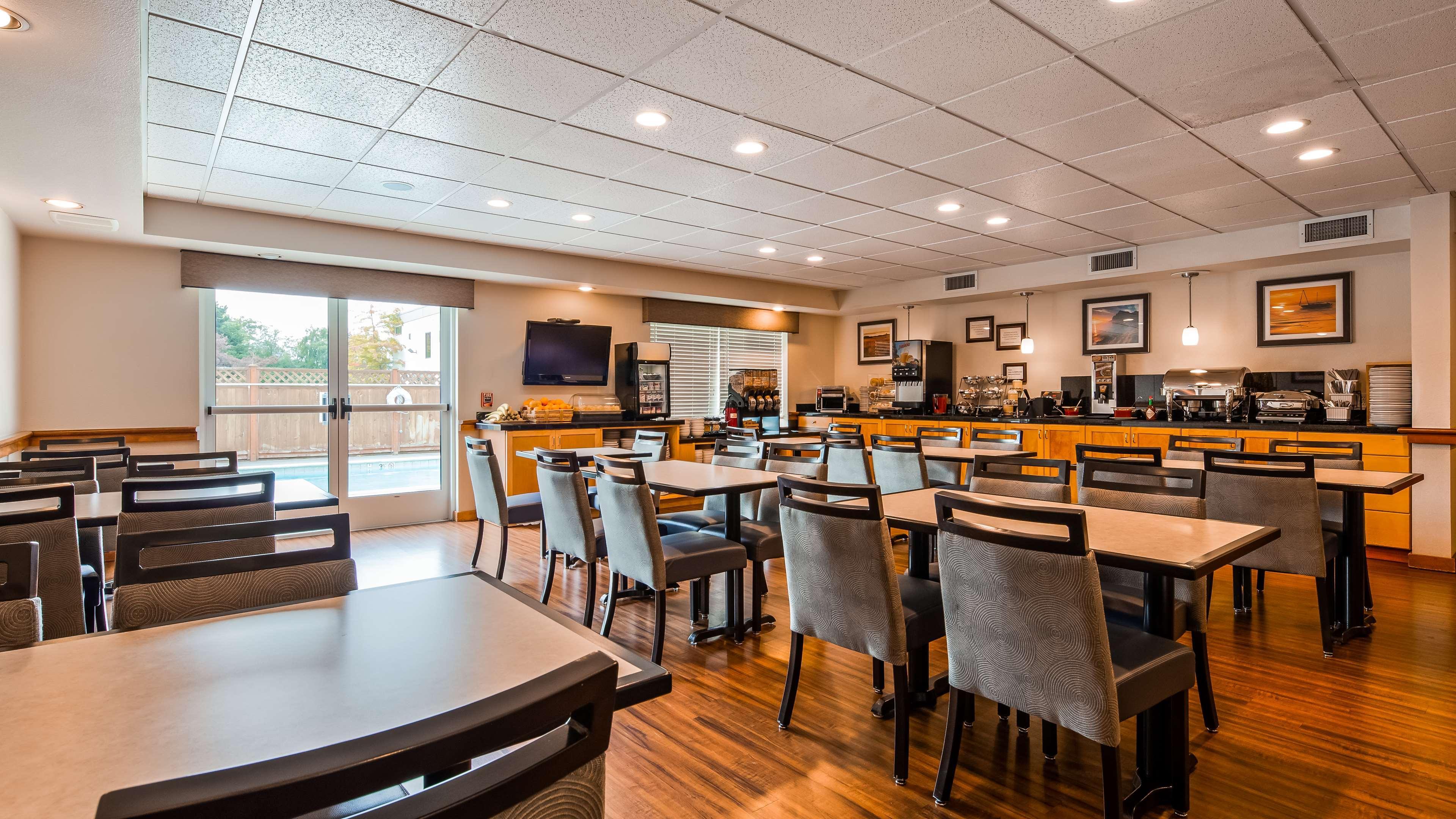 Best Western Plus Edmonds Harbor Inn Eksteriør billede