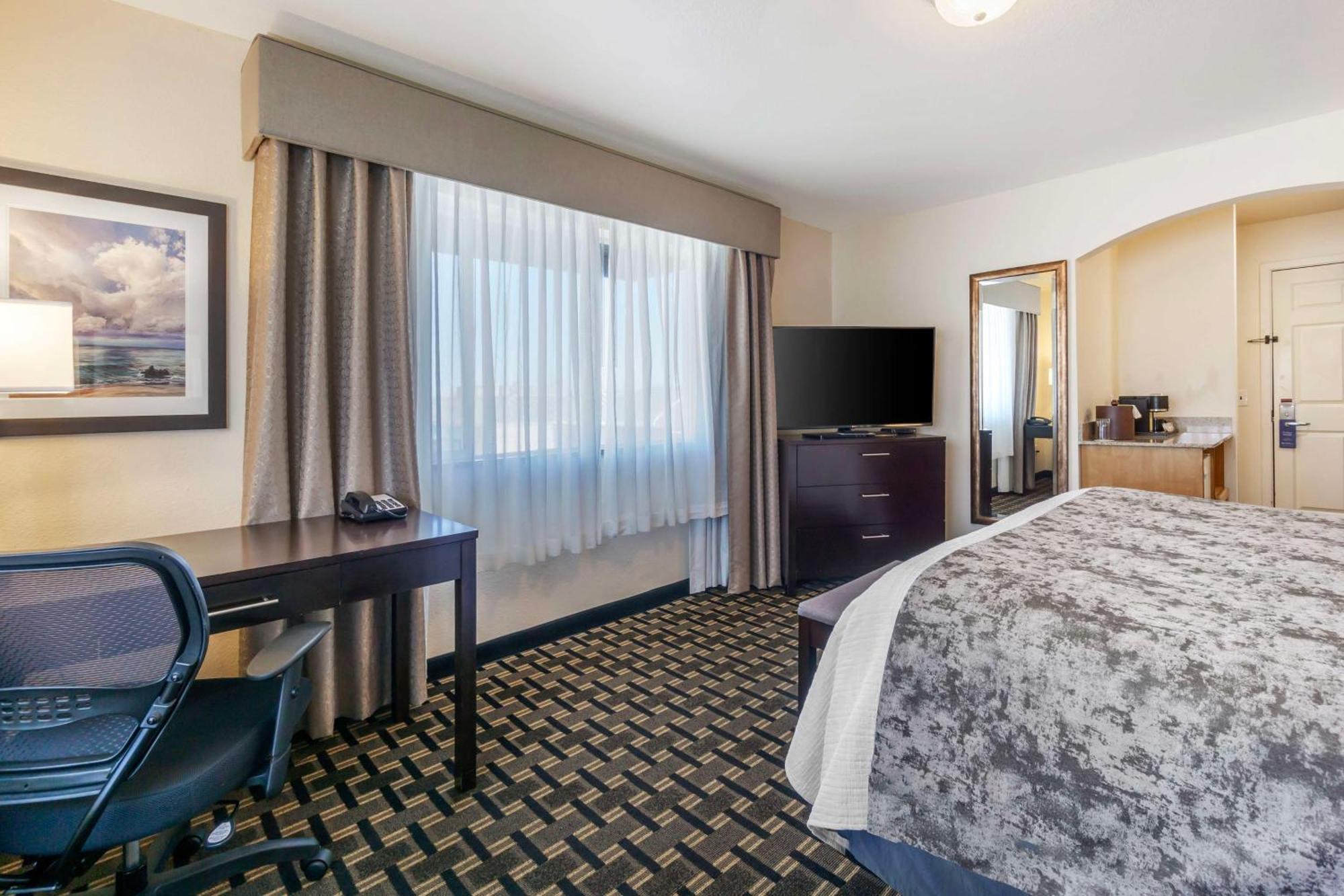 Best Western Plus Edmonds Harbor Inn Eksteriør billede