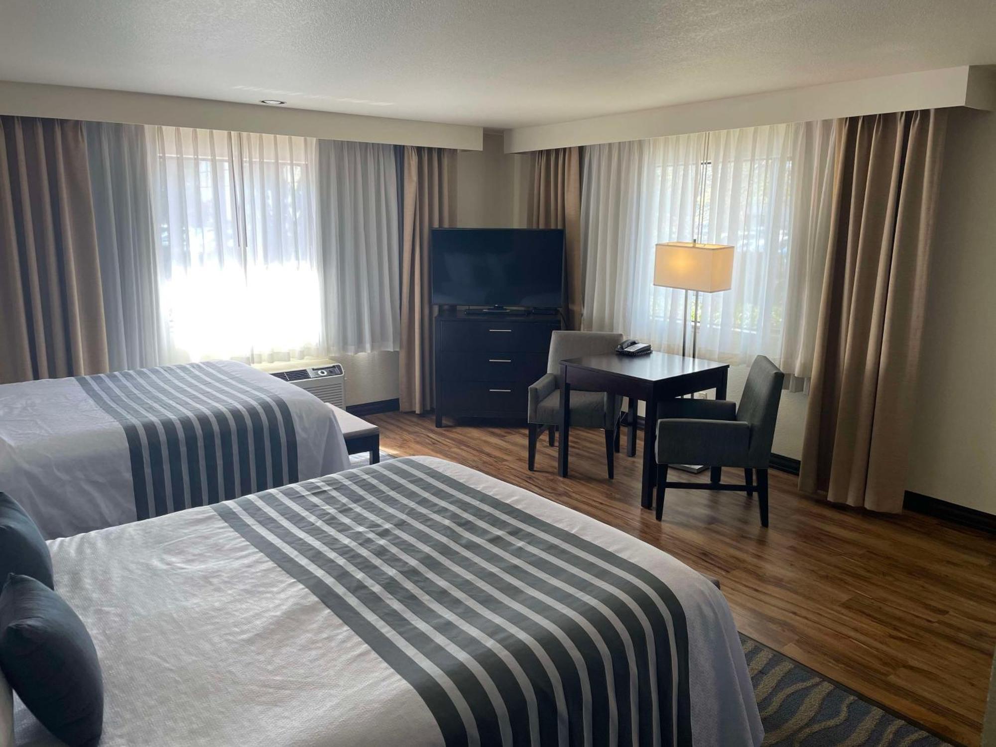 Best Western Plus Edmonds Harbor Inn Eksteriør billede