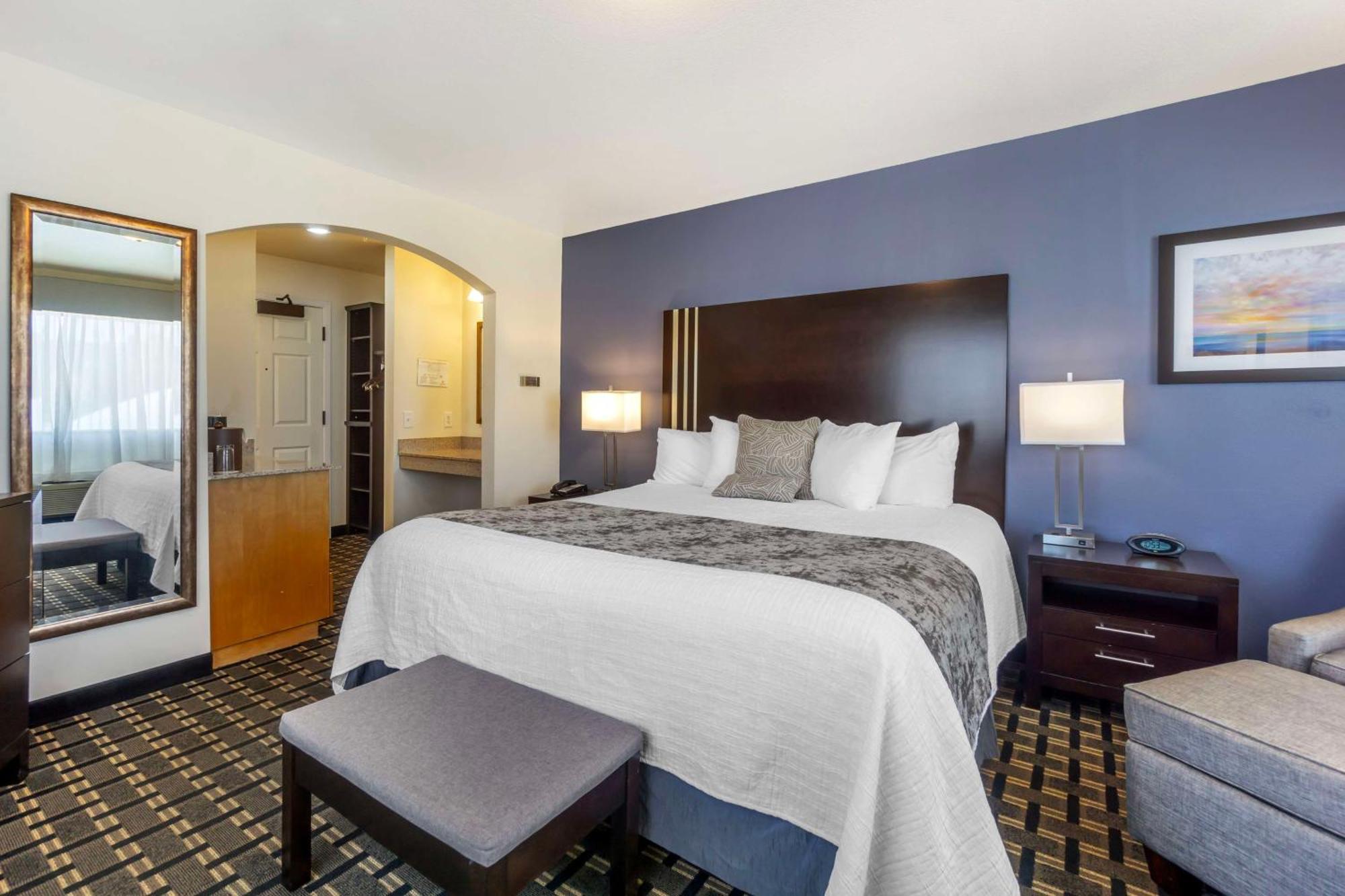 Best Western Plus Edmonds Harbor Inn Eksteriør billede