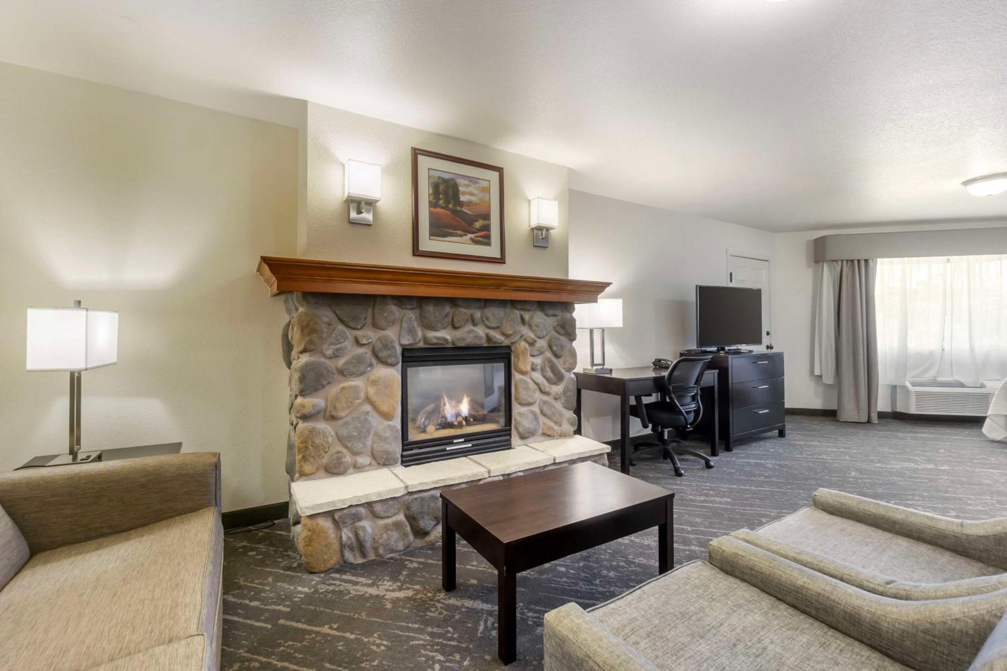 Best Western Plus Edmonds Harbor Inn Eksteriør billede