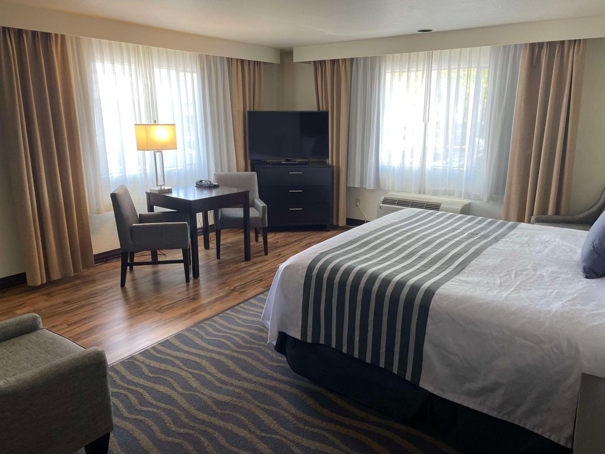 Best Western Plus Edmonds Harbor Inn Eksteriør billede
