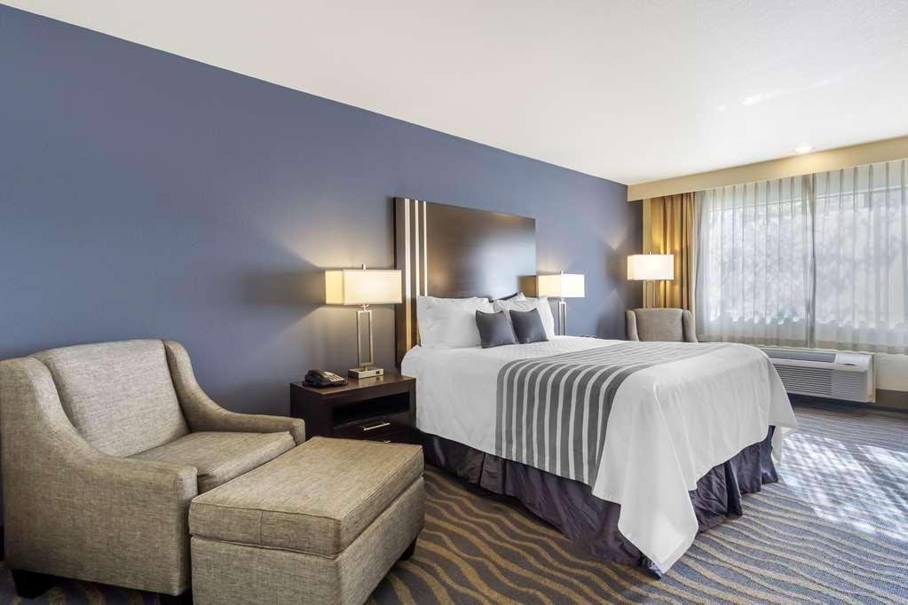 Best Western Plus Edmonds Harbor Inn Værelse billede