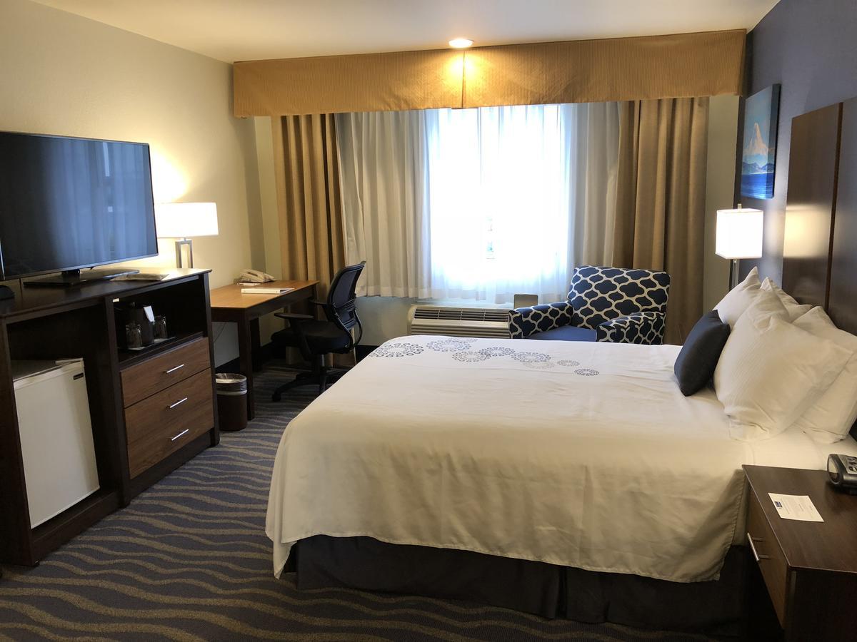 Best Western Plus Edmonds Harbor Inn Eksteriør billede
